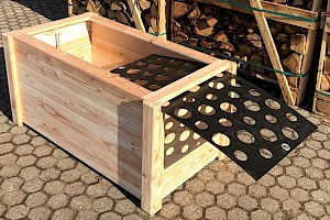 Cheval Ami – Haybox in larchwood
