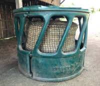 Haynet for Round bales Type 1 Size "M" ( Ø 1m50 + length of sides 1m40)-Mesh 30 mm / PP 5 mm-Green