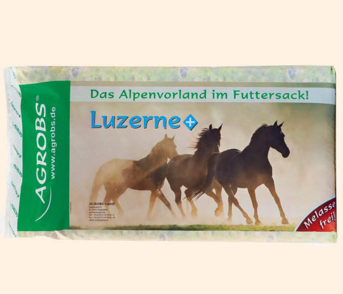 AGROBS® Luzerne Plus Halbe Palette mit 15 Ballen à 15kg